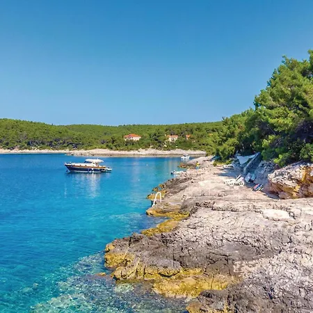 Lovely In Siroka With Kitchen * Vela Luka