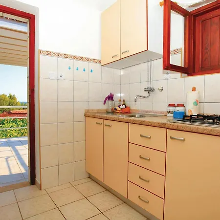 Lovely In Siroka With Kitchen Holiday home *